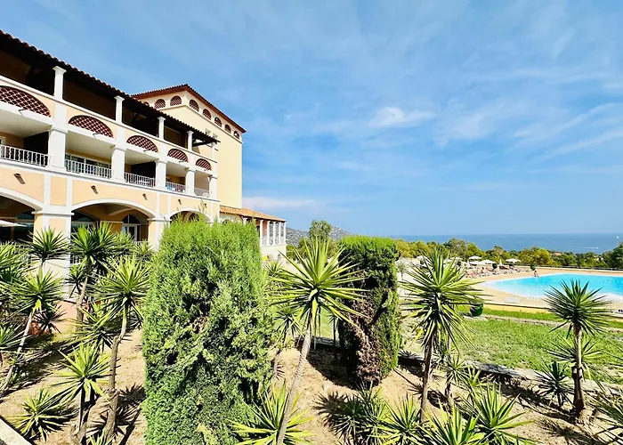 La Mediterranee Comme Vous L'aviez Revee * Saint-Raphaël